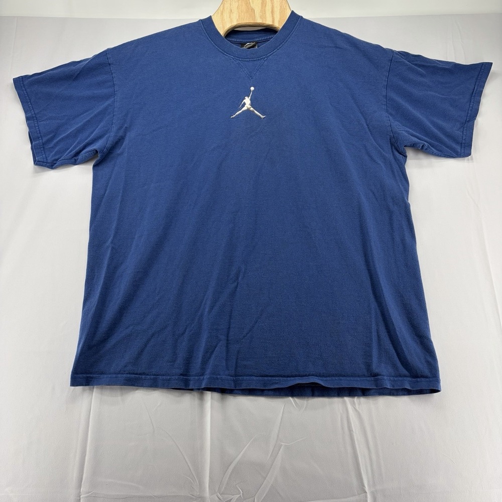 Vintage 2000's Jordan Brand Center Jumpman Logo T-Shirt Size XL Michael‎ Jordan